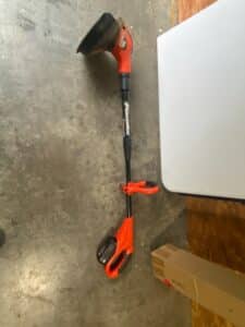 Black-Decker-Grass-Hog-Trimmer-or-Edger