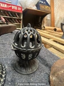 Cast-Iron-String-Holder