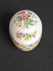Coalport-Bone-China-Ming-Rose-Egg-Box
