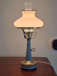 Duckwiler-Laboratories-Portable-Lamp-third-image