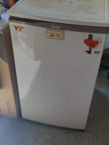 Dynasty-Compact-Refrigerator