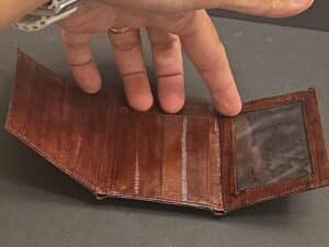 Eelskin-Tri-Fold-Wallet-second-image