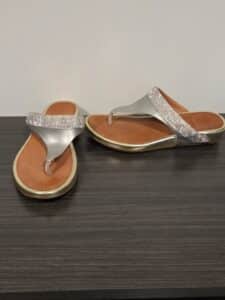 FitFlop-Lulu-Crystal-Embellished-Toe-Post-Sandals