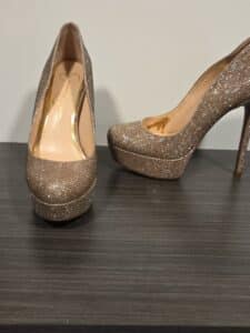 Jessica-Simpson-Glitter-Platform-Pumps