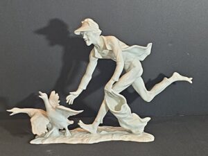 Kaiser-Porcelain-Figurine-Goose-Catcher