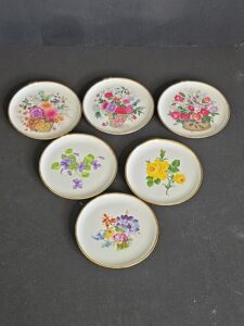 Kaiser-W.-Germany-Porcelain-Plates-with-Floral-Motifs-Set-of-