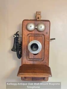Kellogg-Antique-Oak-Wall-Mount-Magneto-Telephone