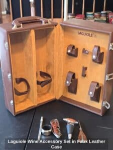 Laguiole-Wine-Accessory-Set-in-Faux-Leather-Case