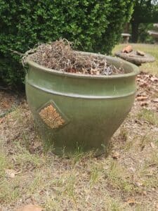 Large-Green-Ceramic-Planter-with-Floral-Medallion