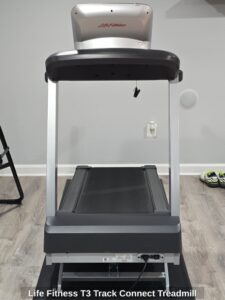 Life-Fitness-T-Track-Connect-Treadmill