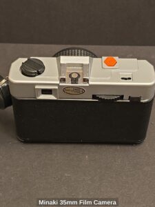 Minaki-mm-Film-Camera-third-image
