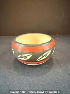 Navajo-Pottery-Bowl-by-Jason-T
