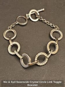 Nic-Syd-Swarovski-Crystal-Circle-Link-Toggle-Bracelet