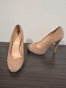 Nine-West-Tan-Suede-Stiletto-Pumps