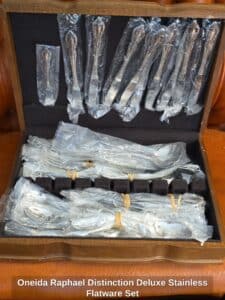 Oneida-Raphael-Distinction-Deluxe-Stainless-Flatware-Set