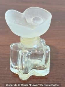 Oscar-de-la-Renta-Flower-Perfume-Bottle