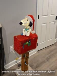 Peanuts-Snoopy-and-Woodstock-Mailbox-Lighted-Christmas-Decoration-second-image