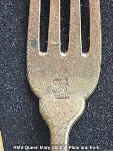 RMS-Queen-Mary-Display-Plate-and-Fork-third-image