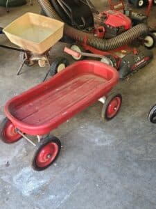 Radio-Flyer-Classic-Red-Wagon-second-image