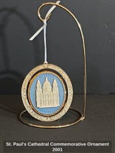 St.-Pauls-Cathedral-Commemorative-Ornament