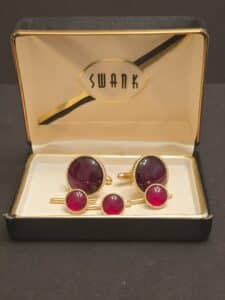 Swank-Red-Cabochon-Cufflinks-and-Stud-Set-in-Original-Box