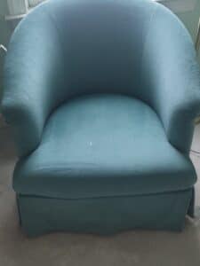 Teal-Upholstered-Barrel-Chair