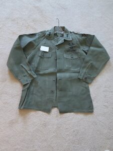 U.S.-Army-Officers-Vietnam-Era-OG-Uniform-Jacket-with-Airborne-Insignia-Copy