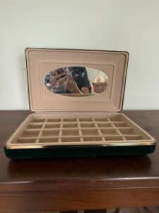 Velvet-Jewelry-Box-with-Mirror-second-image