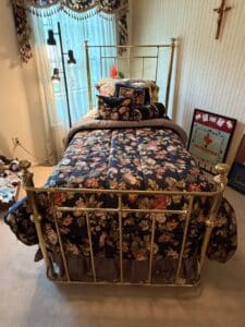 Victorian-Style-Brass-Bed-Frame