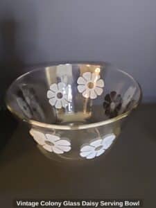 Vintage-Colony-Glass-Daisy-Serving-Bowl