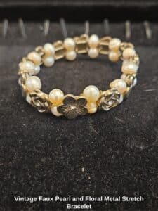 Vintage-Faux-Pearl-and-Floral-Metal-Stretch-Bracelet