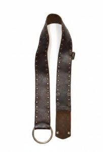 Vintage-Leather-Belt-with-Metal-Ring-and-Studs