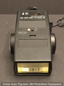 Vivitar-Auto-Thyristor-Photoflash-Equipment