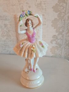 Volkstedt-Porcelain-Ballerina-Figurine-with-Floral-Wreath
