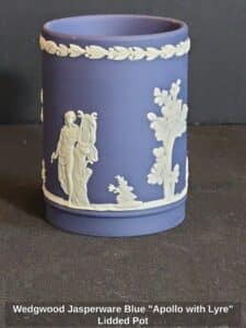 Wedgwood-Jasperware-Blue-Apollo-with-Lyre-Lidded-Pot