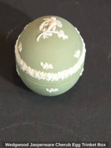 Wedgwood-Jasperware-Cherub-Egg-Trinket-Box