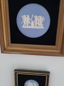 Wedgwood-Jasperware-Plaque-Putti-Motif