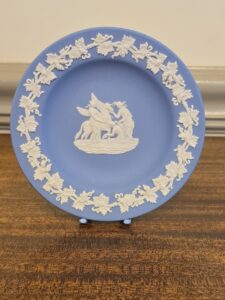 Wedgwood-Jasperware-Plate-with-Putti-and-Pegasus