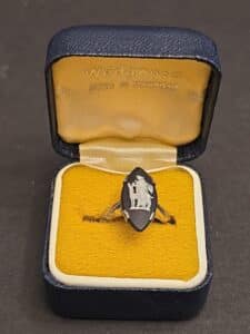 Wedgwood-Jasperware-Ring-with-Diana-the-Huntress-and-Stag-second-image