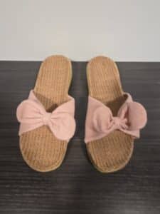 Womens-Woven-Straw-Bow-Slide-Slippers