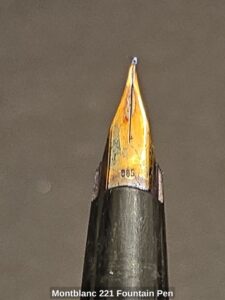 Montblanc-Fountain-Pen-fourth-image
