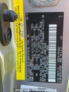 Toyota-Tundra-CrewMax-sixth-image