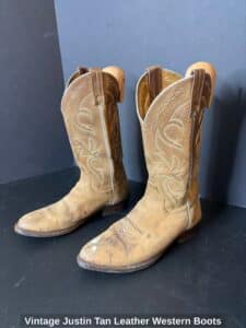 Vintage-Justin-Tan-Leather-Western-Boots