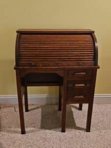 Antique-Oak-Childs-Roll-Top-Desk-second-image