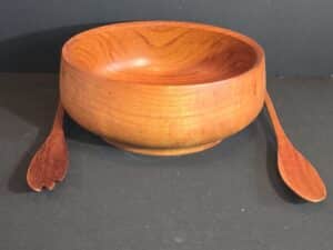 Aurids-Lnnborg-Bangkok-Teak-Salad-Bowl-and-Servers