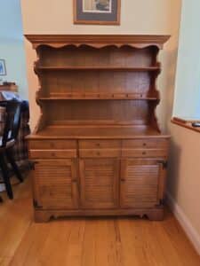 Ethan-Allen-by-Baumritter-Hutch