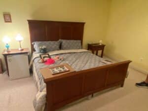 Thomasville-Cherry-Kingsize-Bedframe