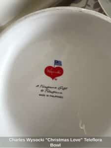 Charles-Wysocki-Christmas-Love-Teleflora-Bowl-second-image