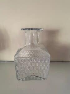 Clear-Glass-Honeycomb-Pattern-Bud-Vase-1