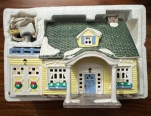 Department-The-Olde-Tyme-Pharmacy-Christmas-Village-House-1